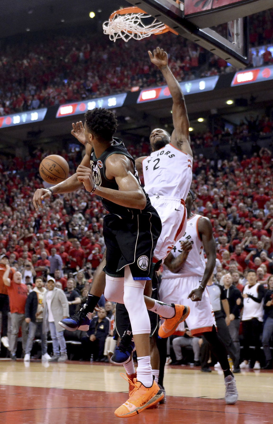 Raptors 100, Bucks 94